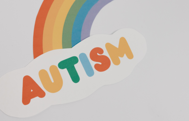 skad sie bierze autyzm u dziecka