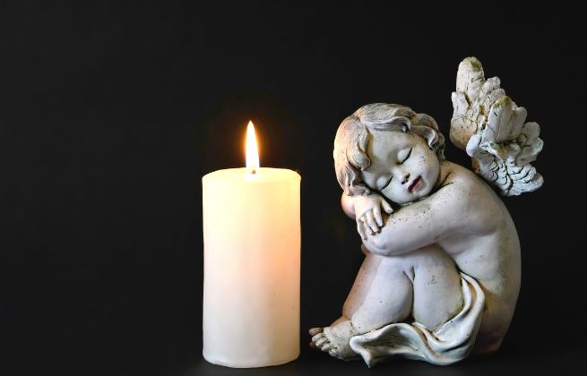 zasiłek pogrzebowy po poronieniu