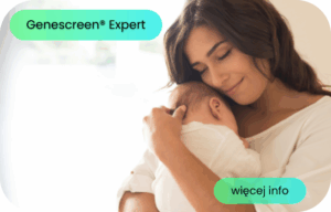 Mama przytula niemowlę, trzymając je blisko ramienia.