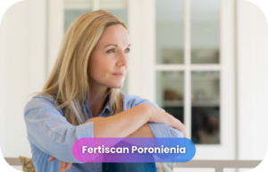 Kobieta zamyślona po poronieniu – Fertiscan Poronienia